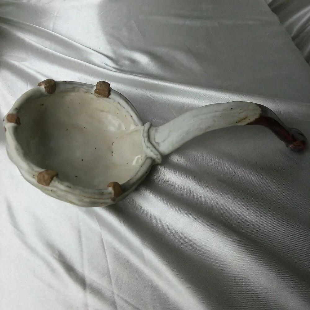 VINTAGE 1996 STUDIO ART POTTERY SOUP TUREEN W/2 LADLES (ELEPHANT FEET)